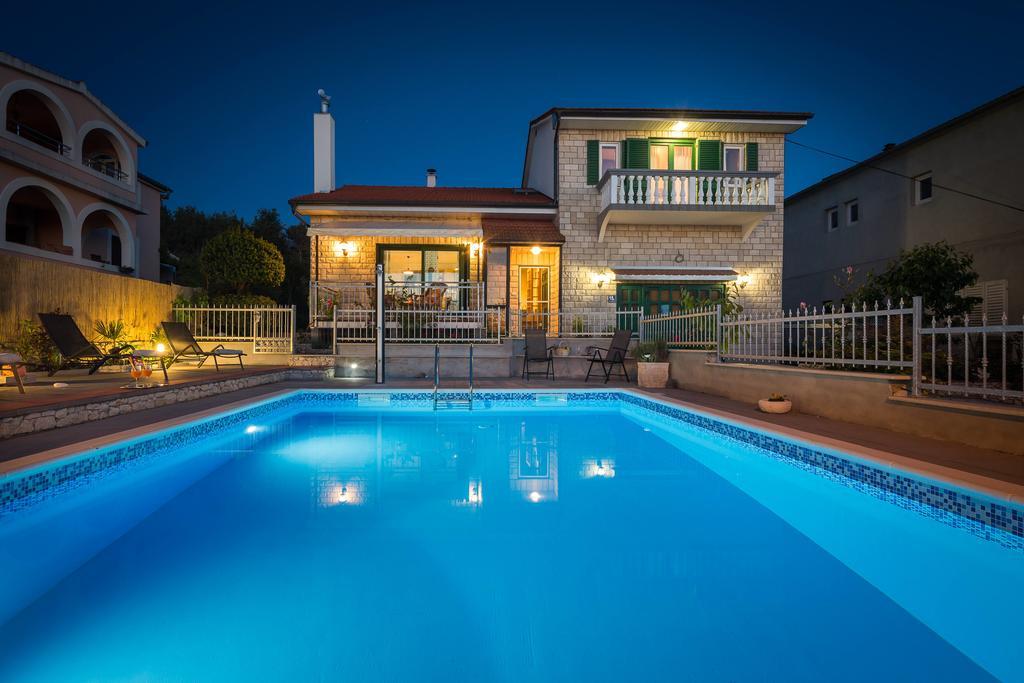 Villa Otavia 希贝尼克 外观 照片